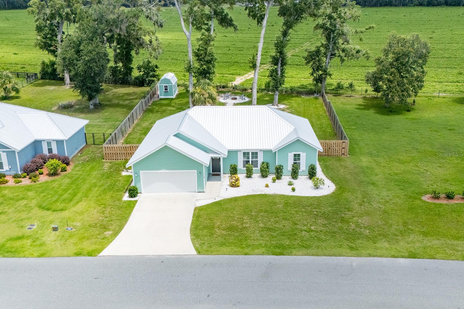 Image 4 of 50 For 7710 Juanita Place