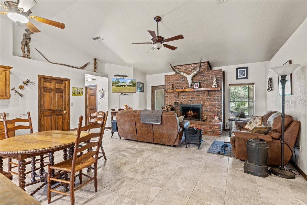 Image 5 of 27 For 303 290th Avenue