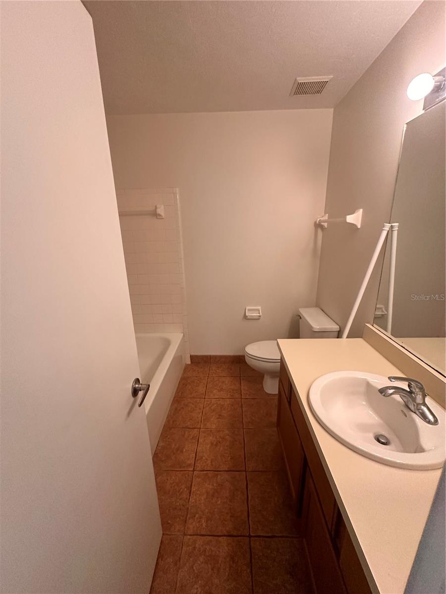 Image 11 of 16 For 360 48th Boulevard
