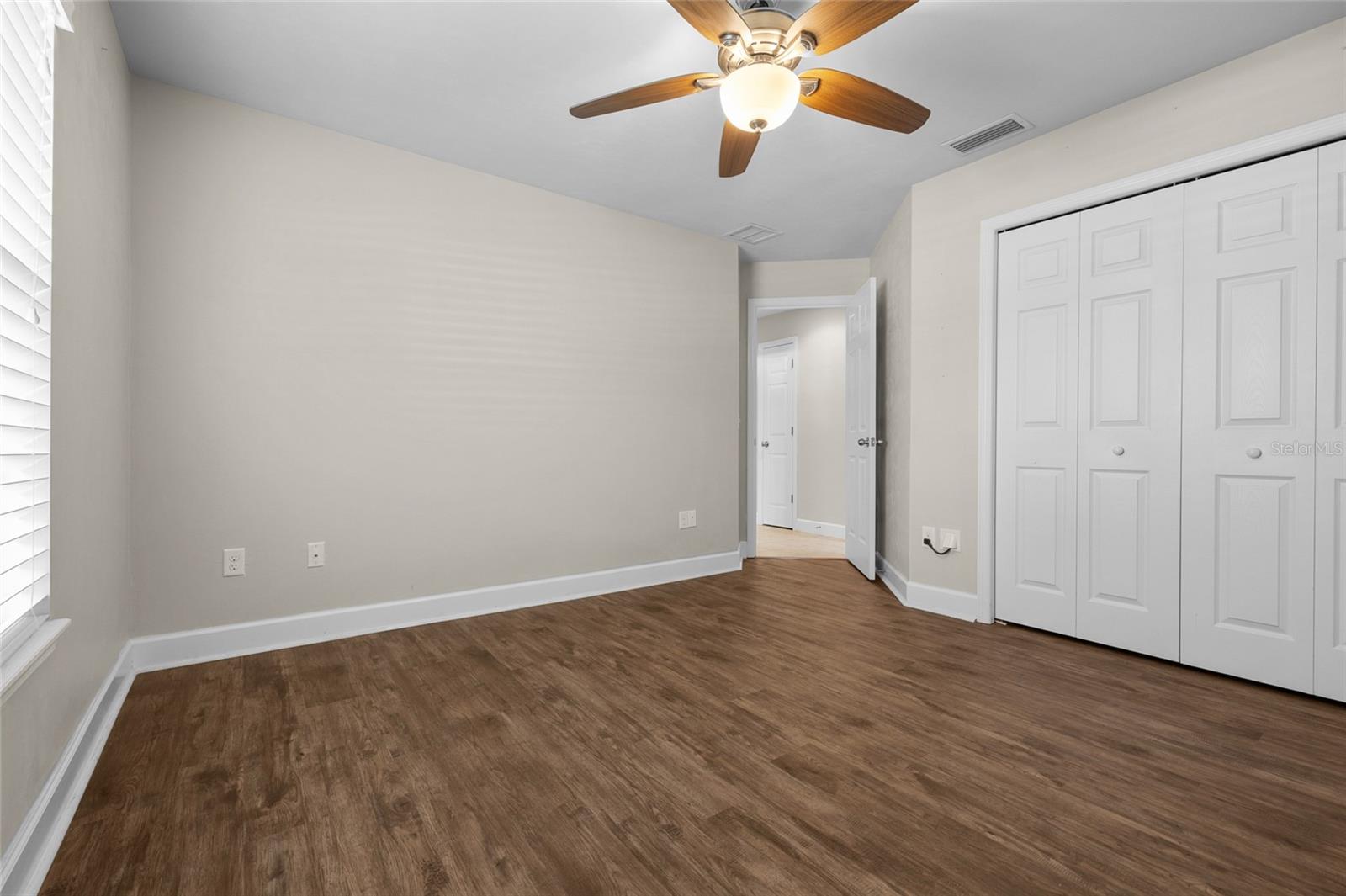 Image 26 of 39 For 14913 149th Road