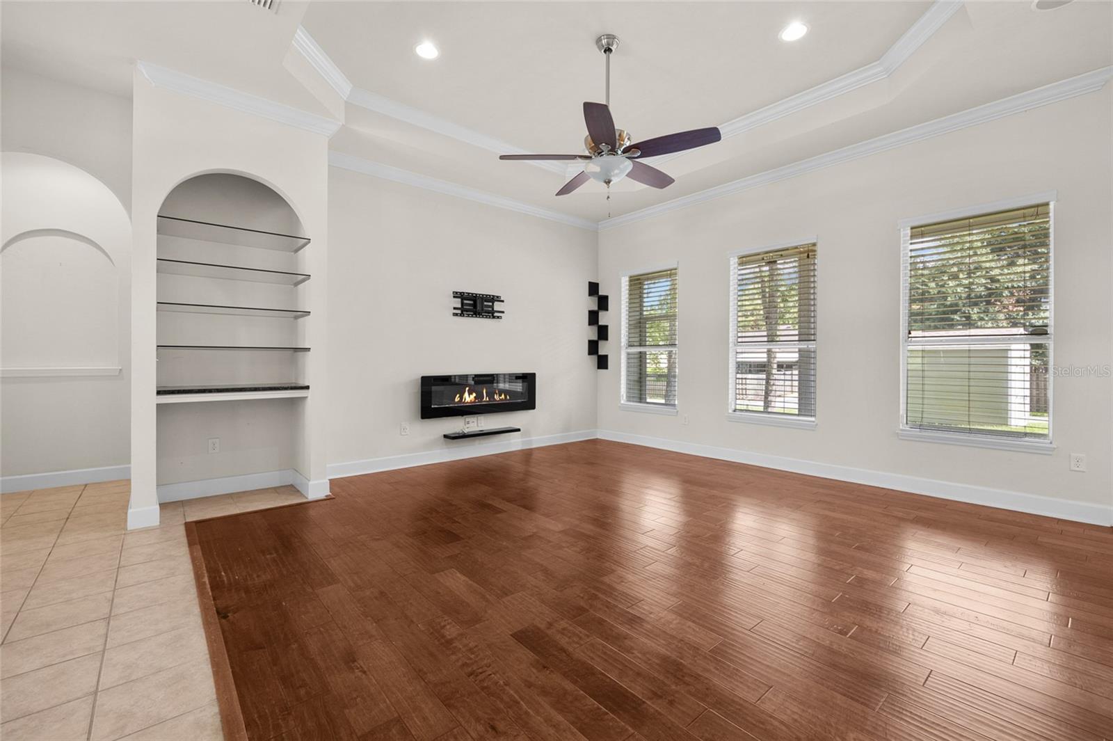 Image 8 of 39 For 14913 149th Road