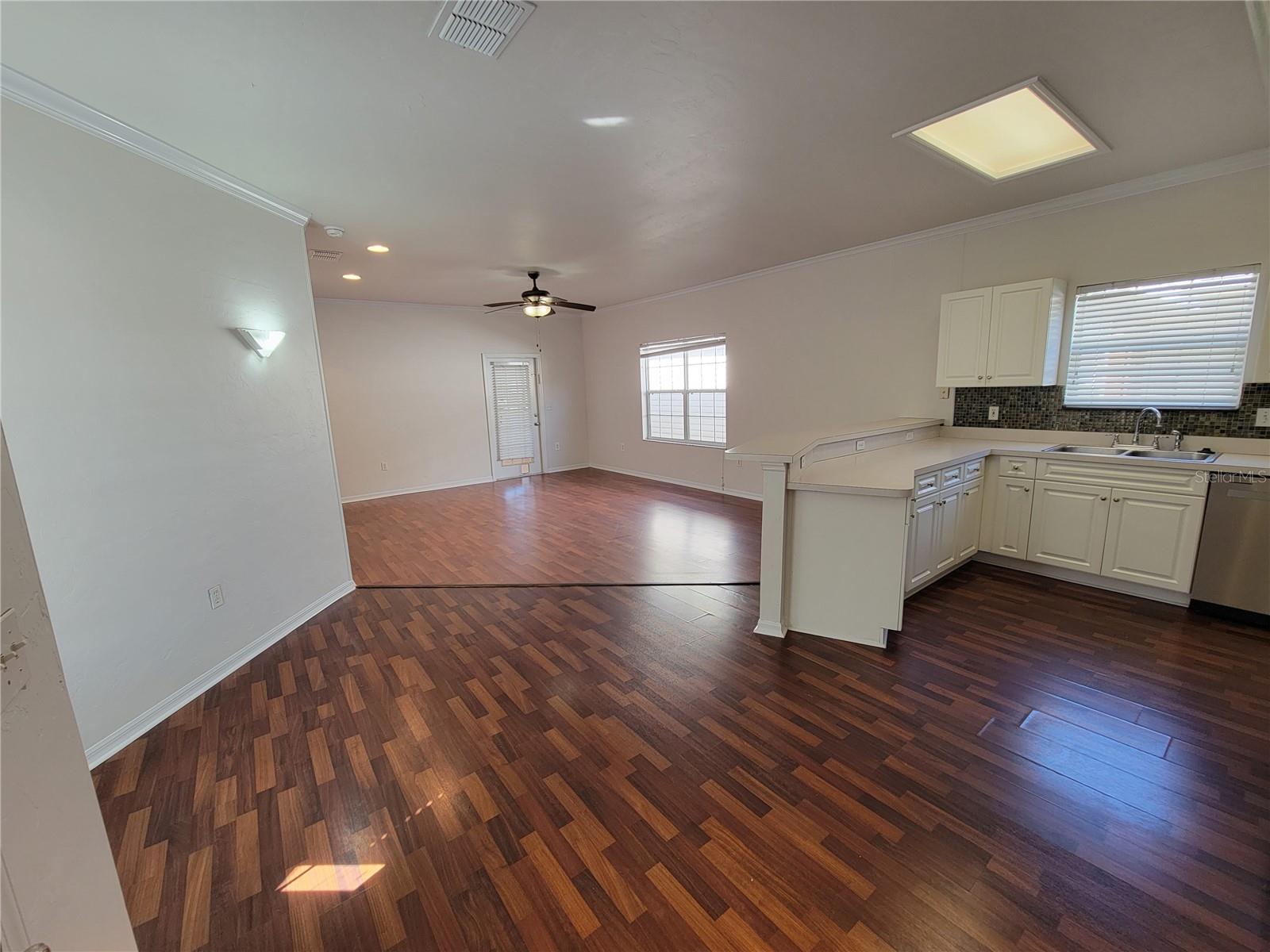 Image 4 of 33 For 4724 78 Road