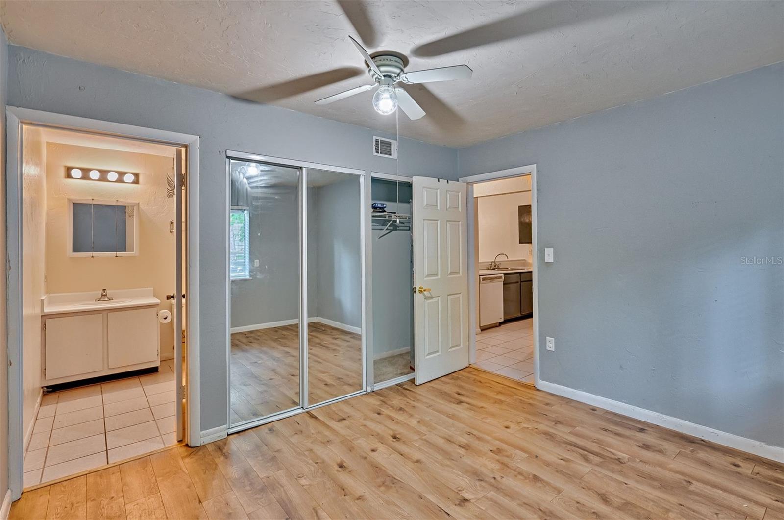 Image 11 of 20 For 89 16th Avenue P102