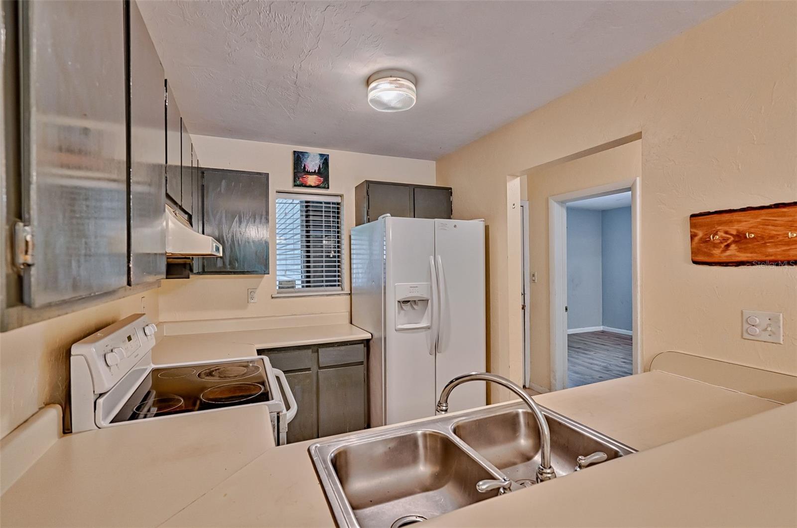 Image 6 of 20 For 89 16th Avenue P102