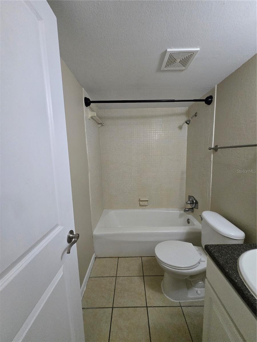 Image 18 of 29 For 507 39th Road 106