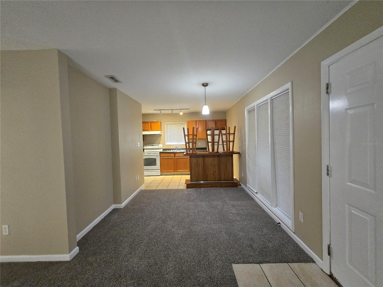 Image 5 of 29 For 507 39th Road 106