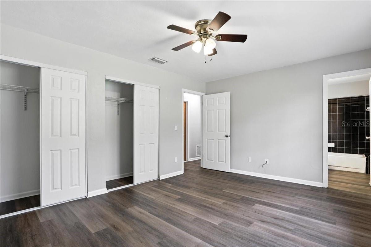 Image 19 of 26 For 2240 44th Place