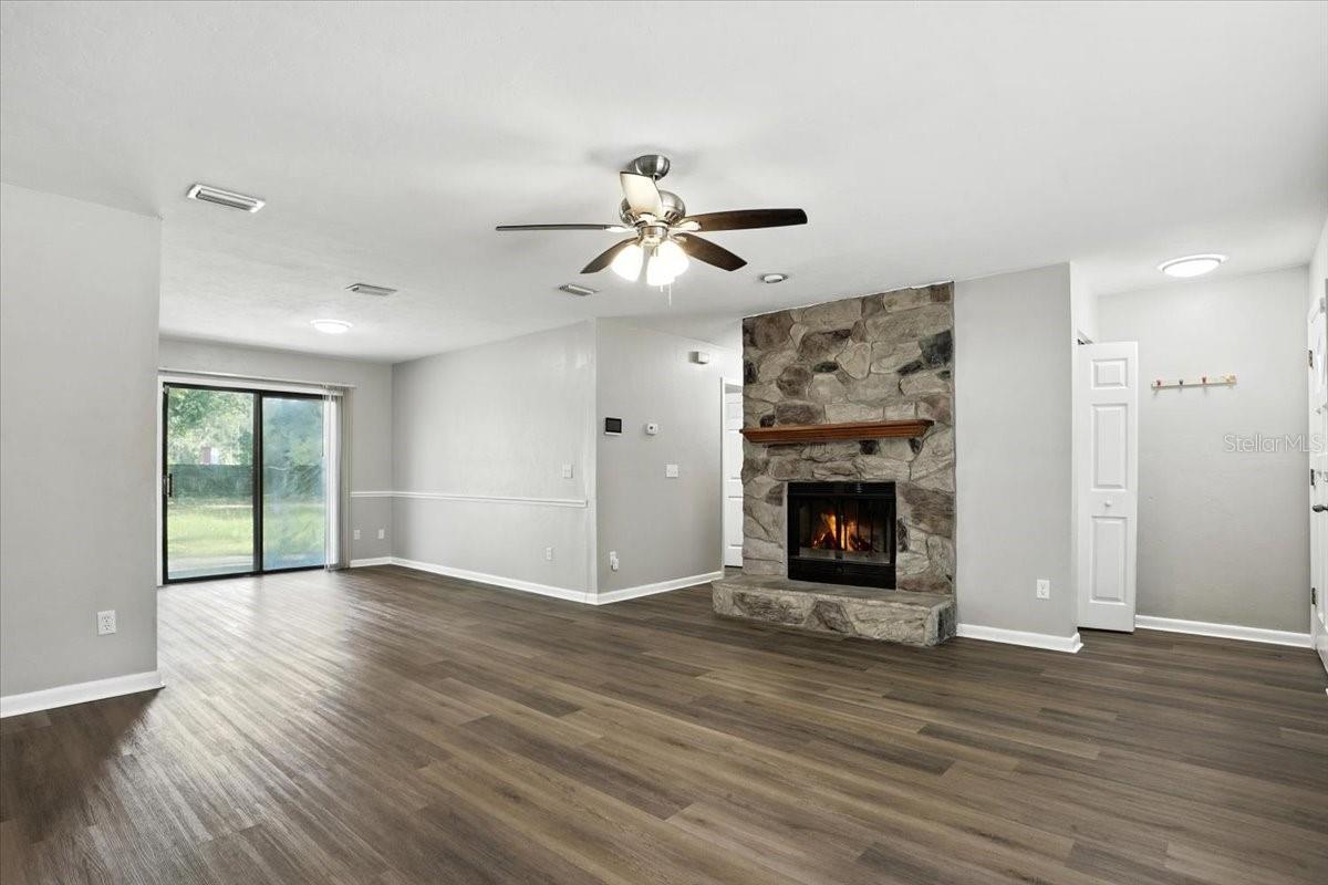 Image 5 of 26 For 2240 44th Place
