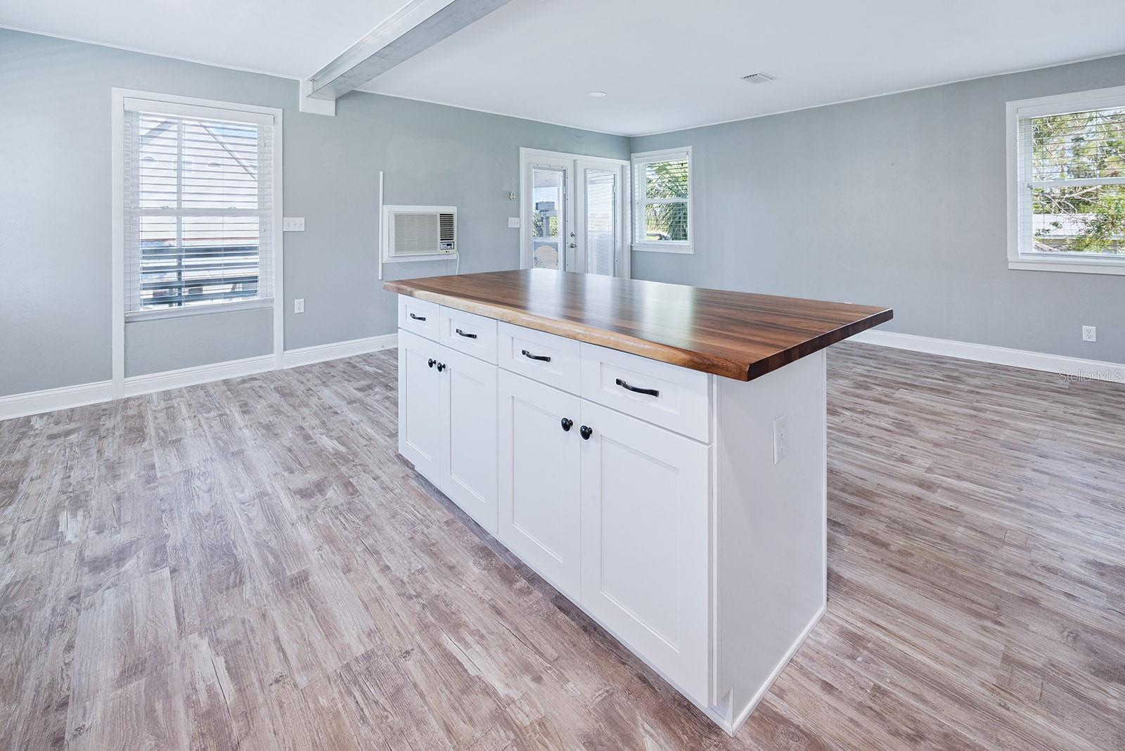 Image 43 of 58 For 12 218th Street