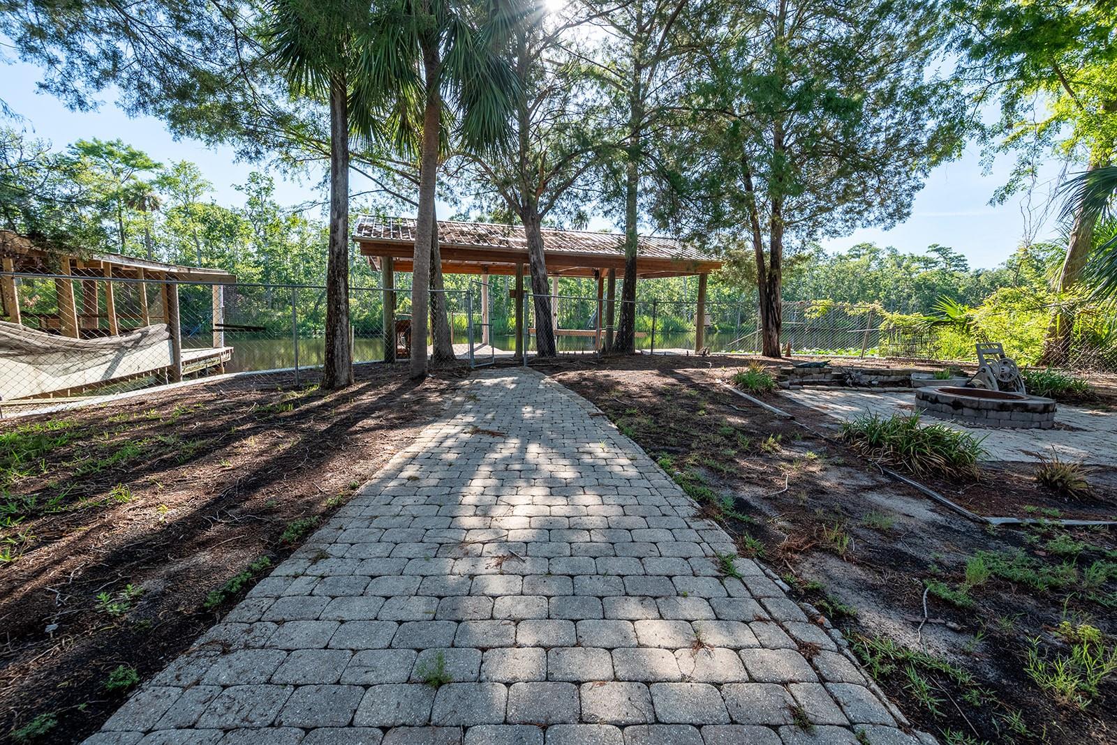 Image 18 of 50 For 145 904 Avenue