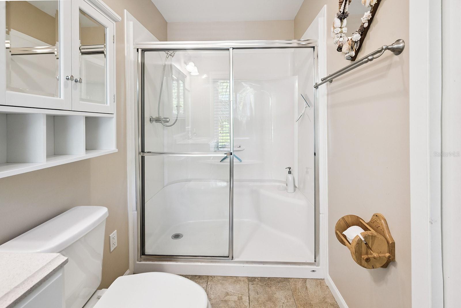 Image 42 of 50 For 145 904 Avenue