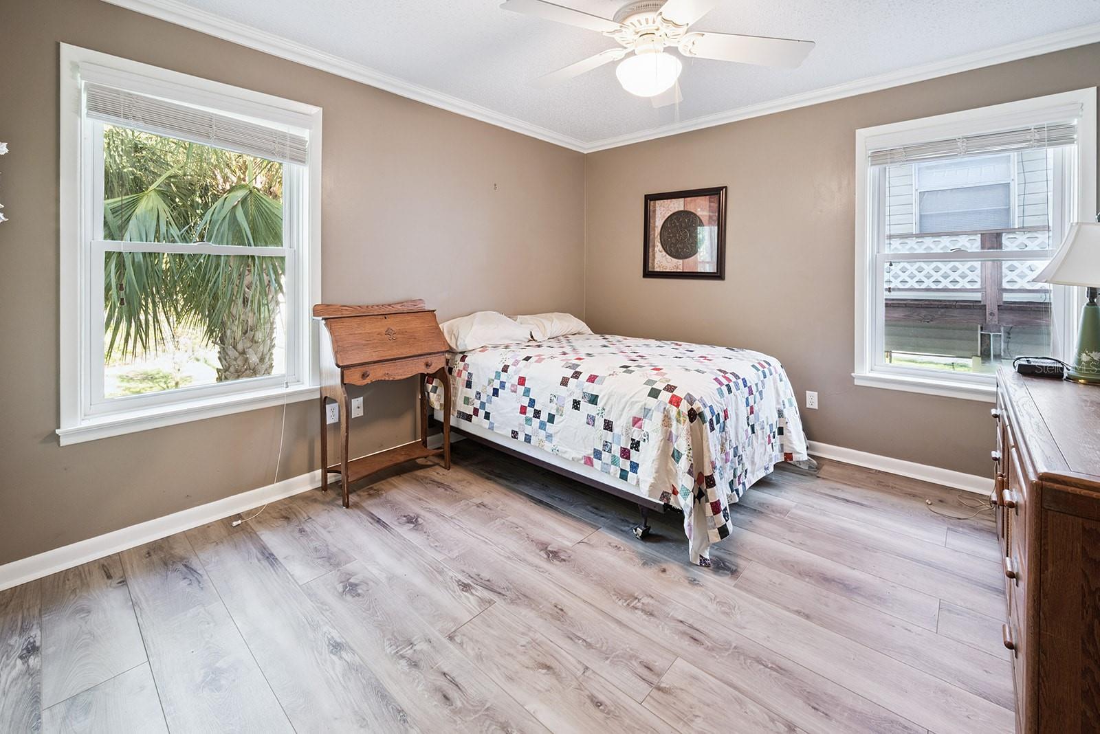Image 48 of 50 For 145 904 Avenue
