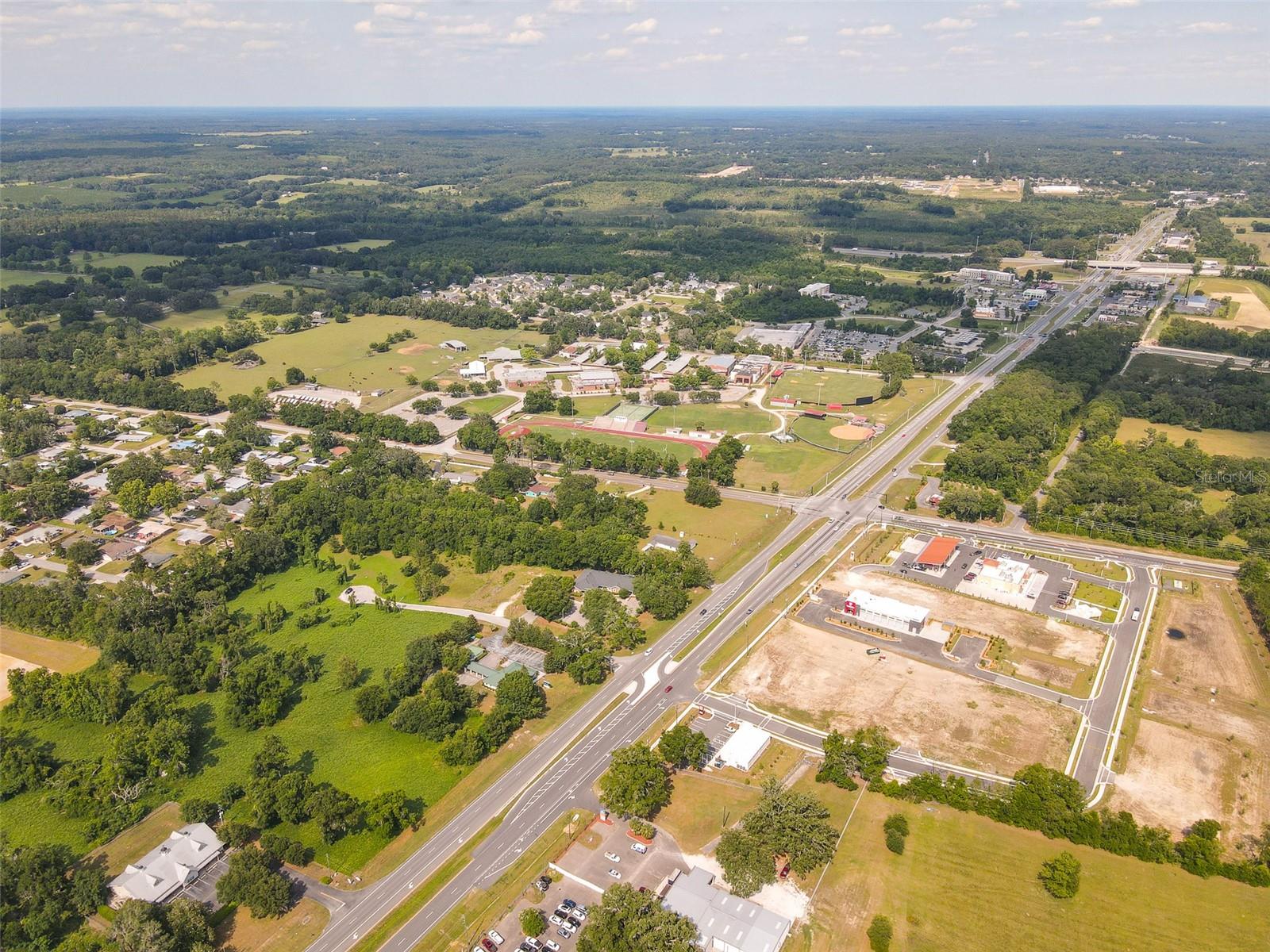 Image 15 of 19 For 16404 174th Drive