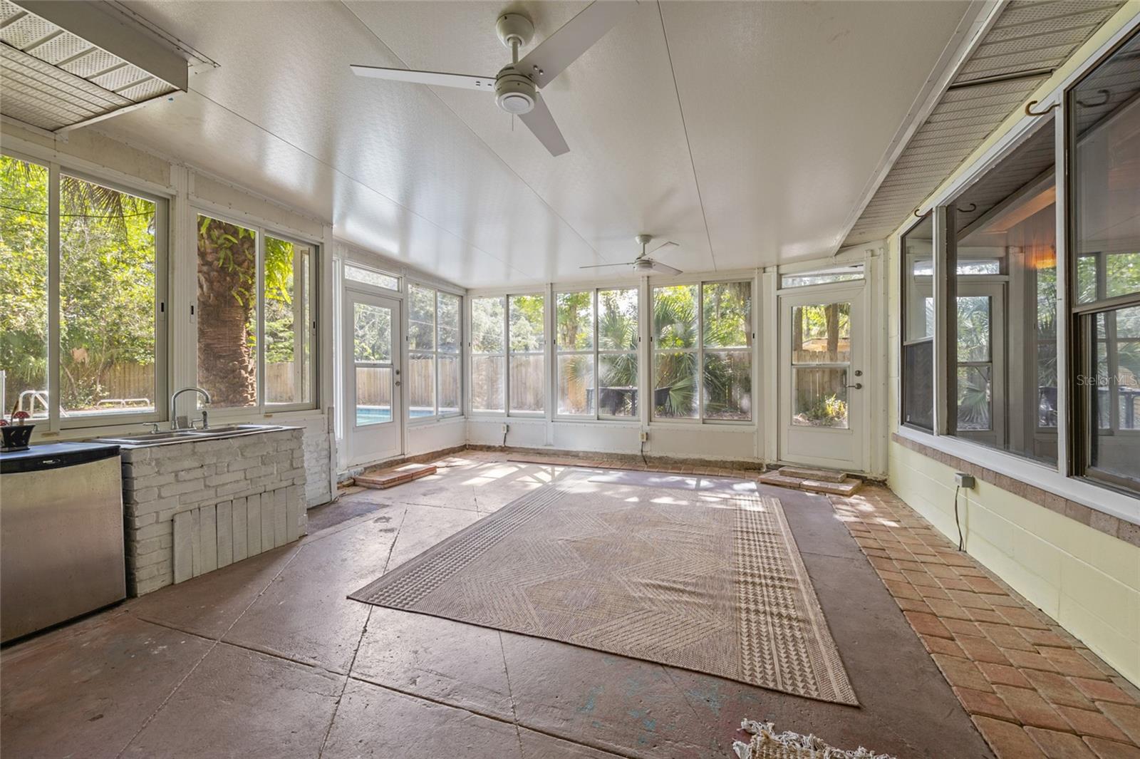 Image 12 of 27 For 2225 6th Terrace
