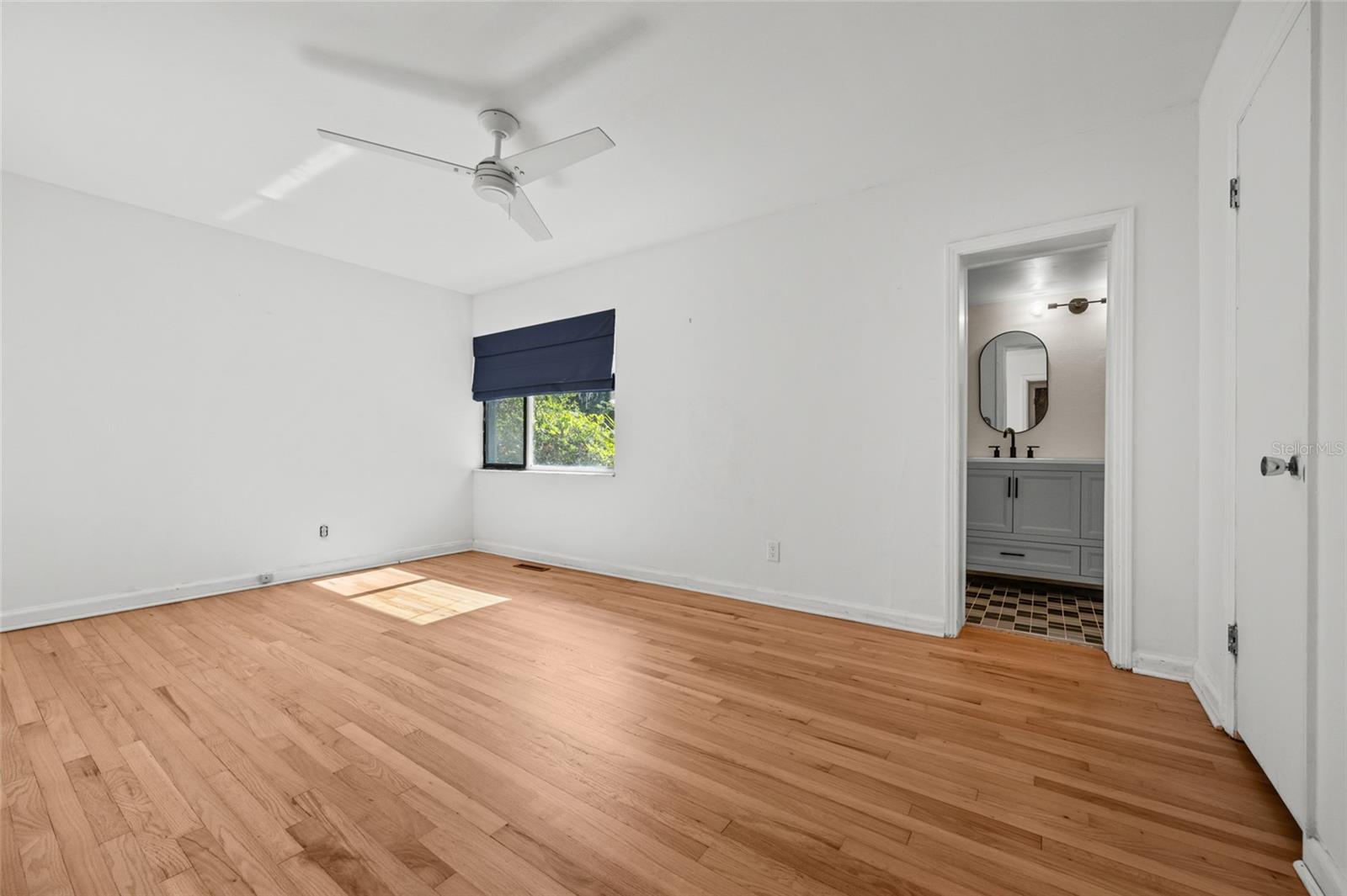 Image 14 of 27 For 2225 6th Terrace