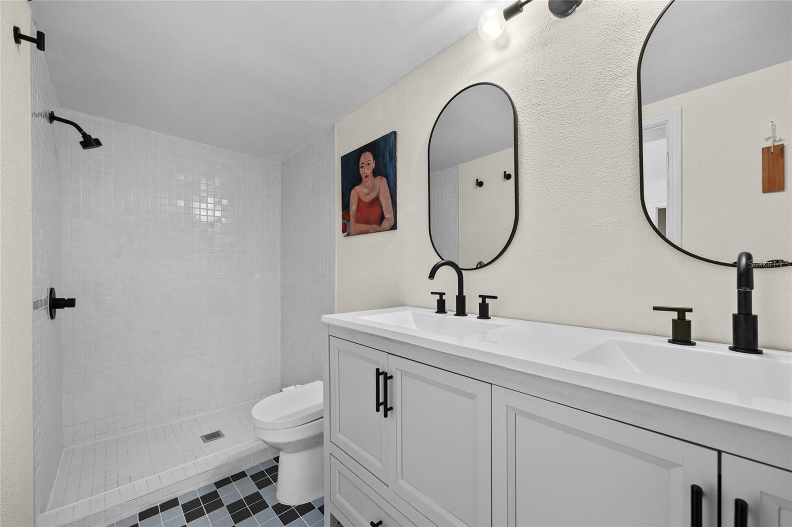 Image 15 of 27 For 2225 6th Terrace
