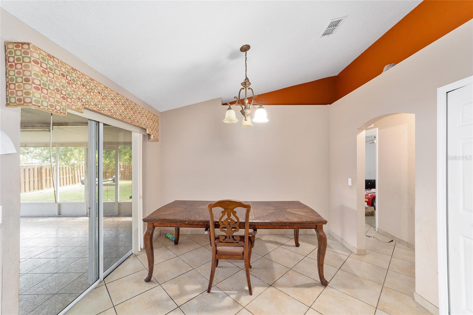 Image 13 of 15 For 522 Marion Oaks Lane