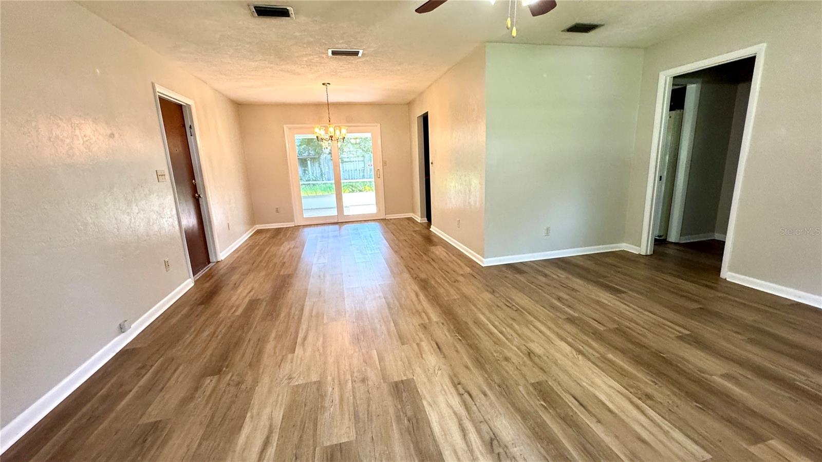Image 4 of 13 For 4829 40th Terrace