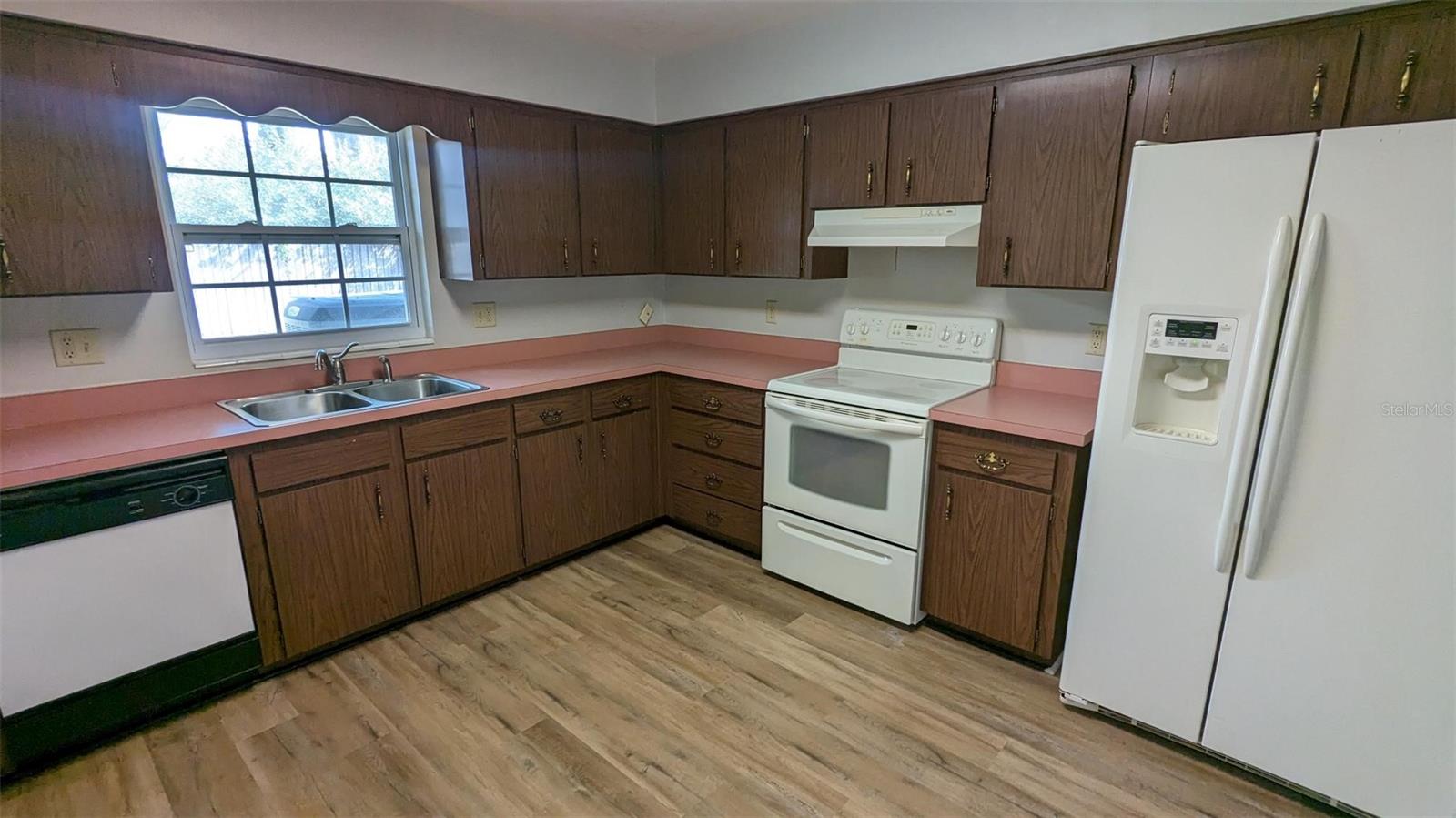 Image 6 of 13 For 4829 40th Terrace