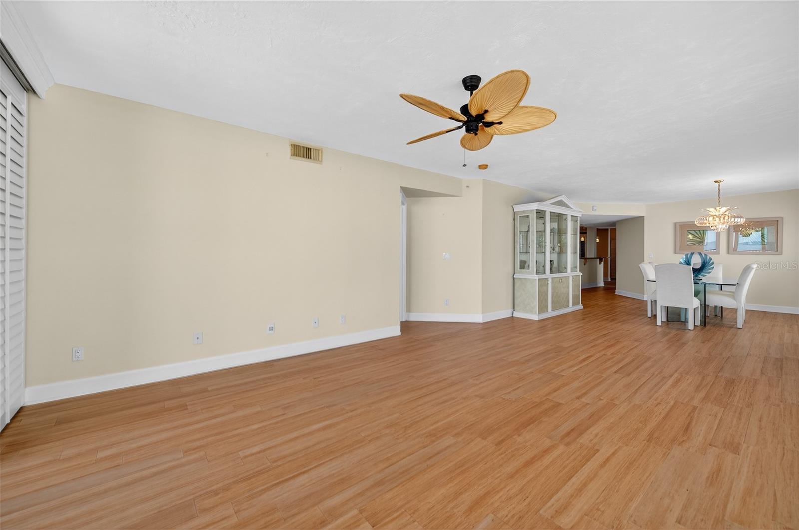 Image 27 of 38 For 4555 S Atlantic Avenue 4603