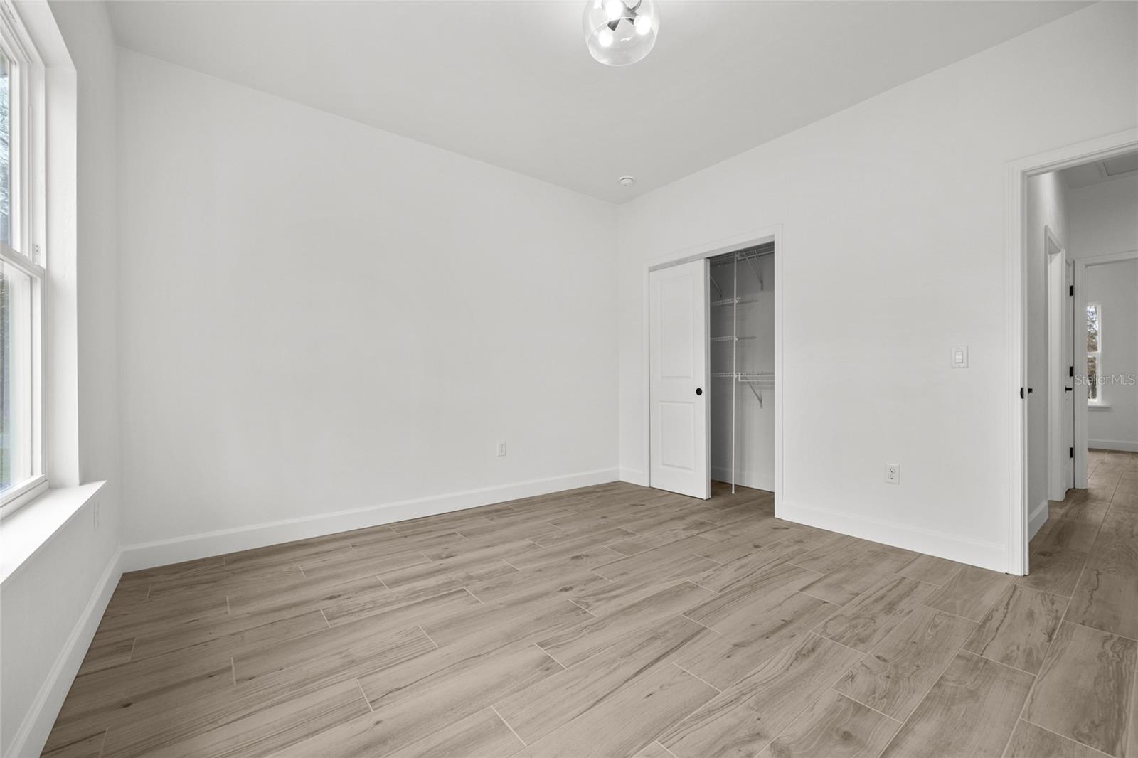 Image 5 of 26 For 15204 5th Avenue