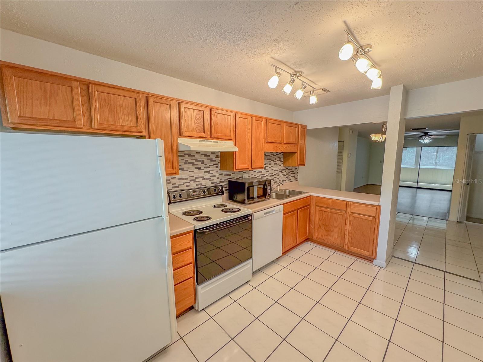 Image 6 of 26 For 2710 14th Drive