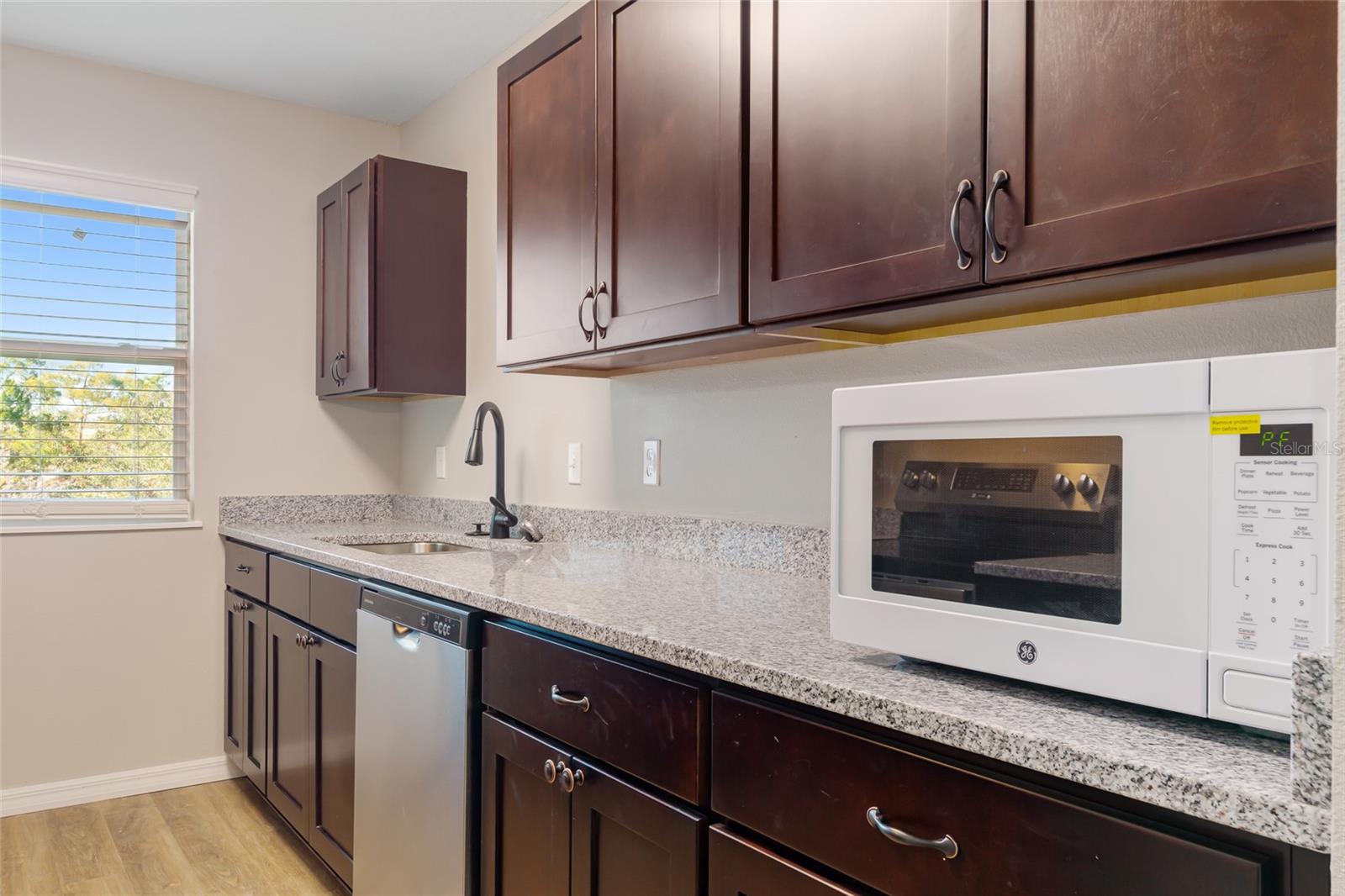 Image 10 of 16 For 6519 Newberry Road 409
