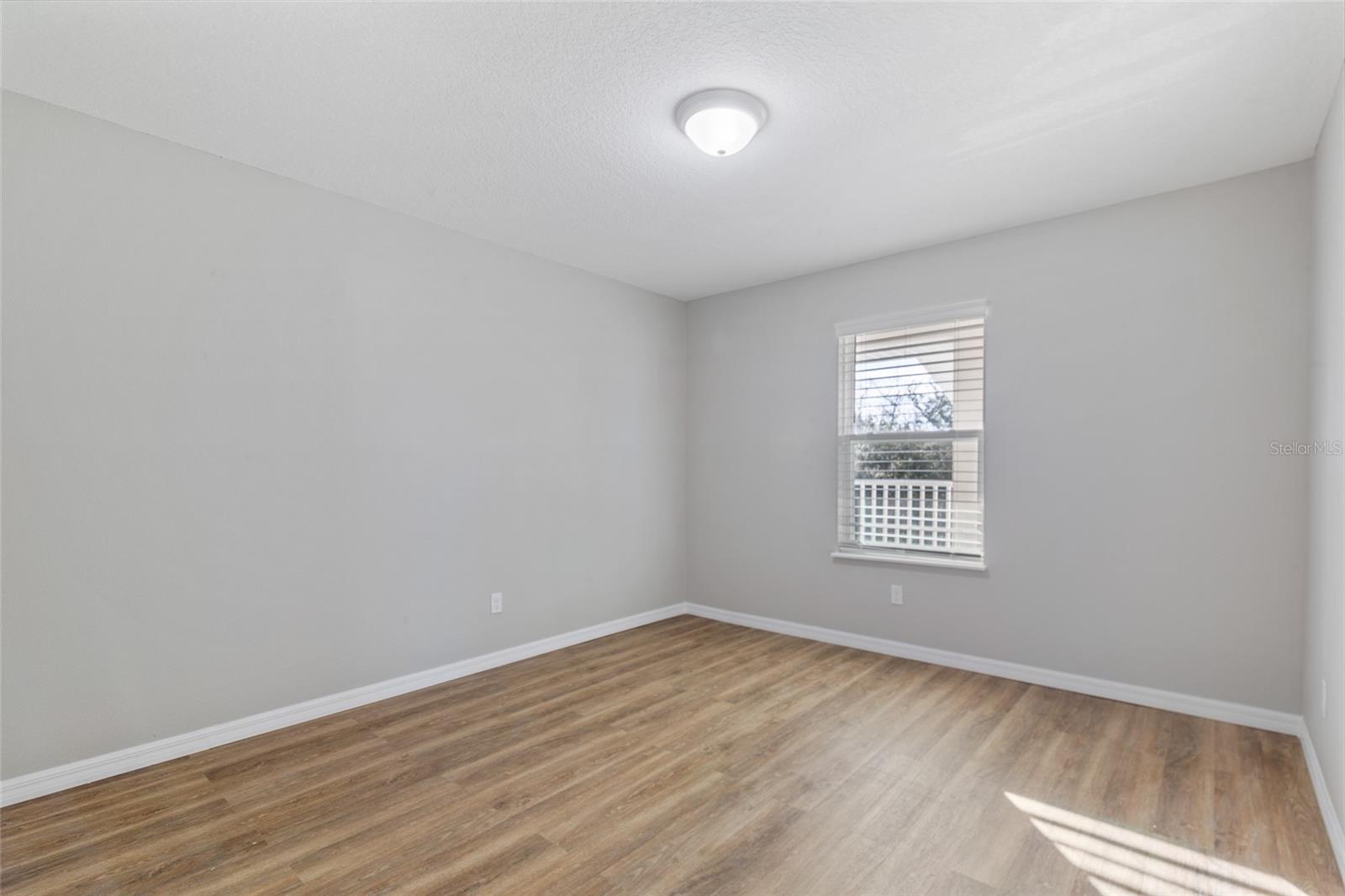 Image 11 of 16 For 6519 Newberry Road 409