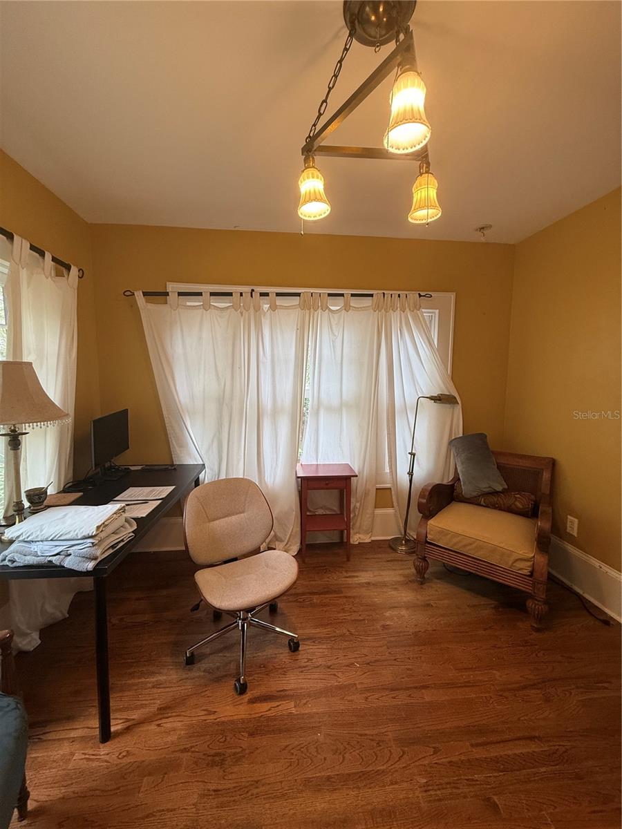 Image 4 of 13 For 711 5th Street Studio