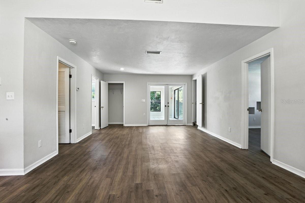 Image 6 of 28 For 2720 63rd Place