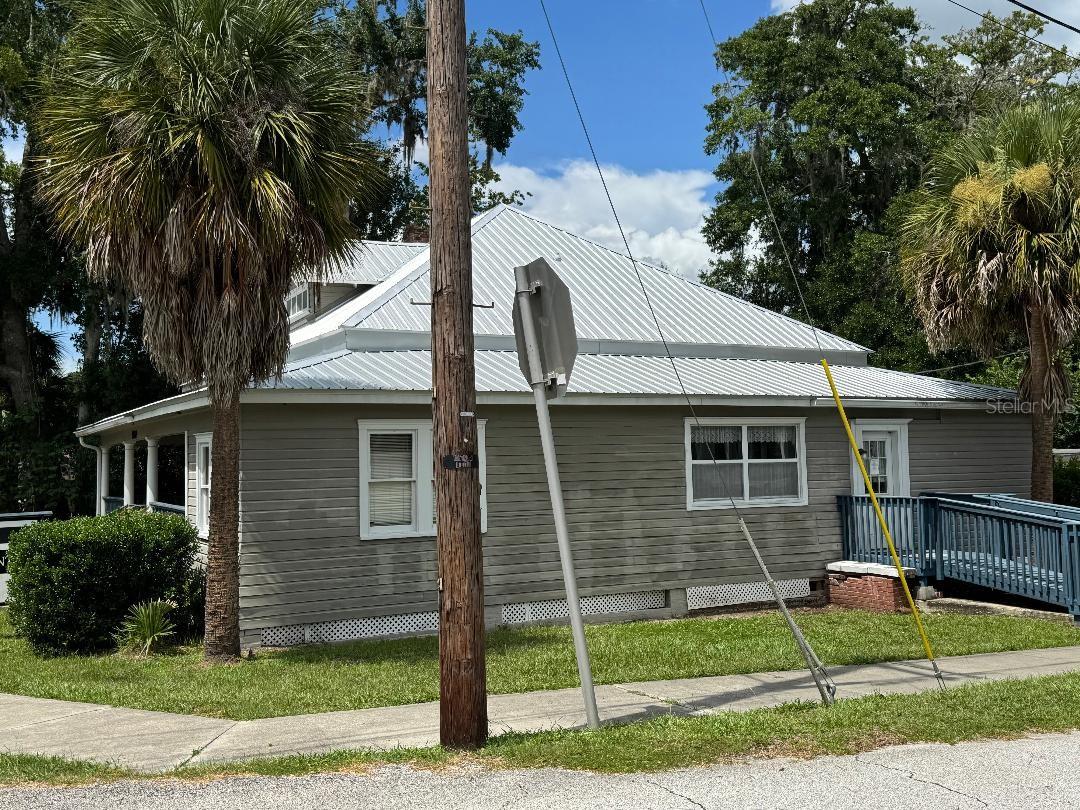 Image 2 of 16 For 14819 140 Street