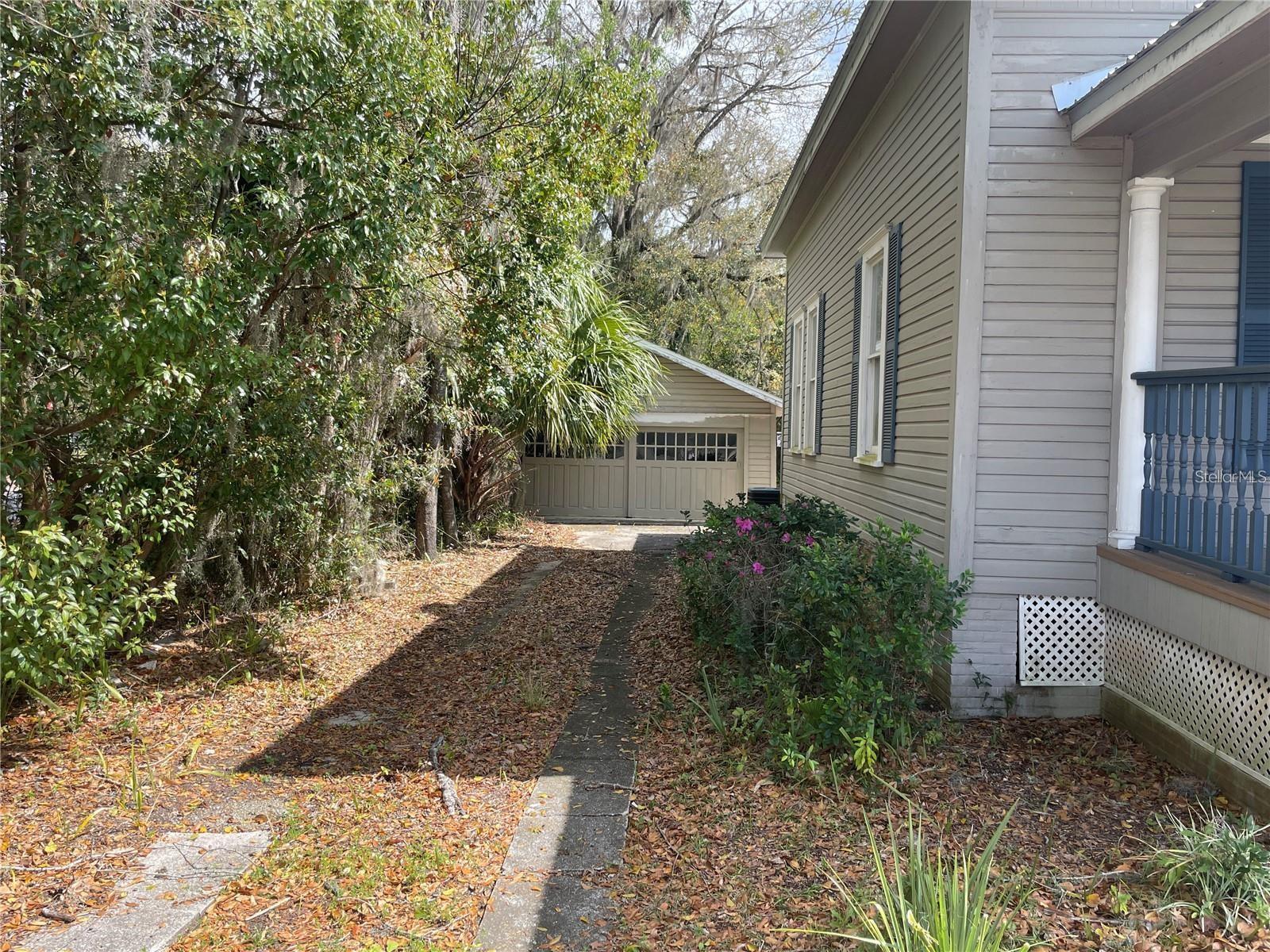 Image 7 of 16 For 14819 140 Street