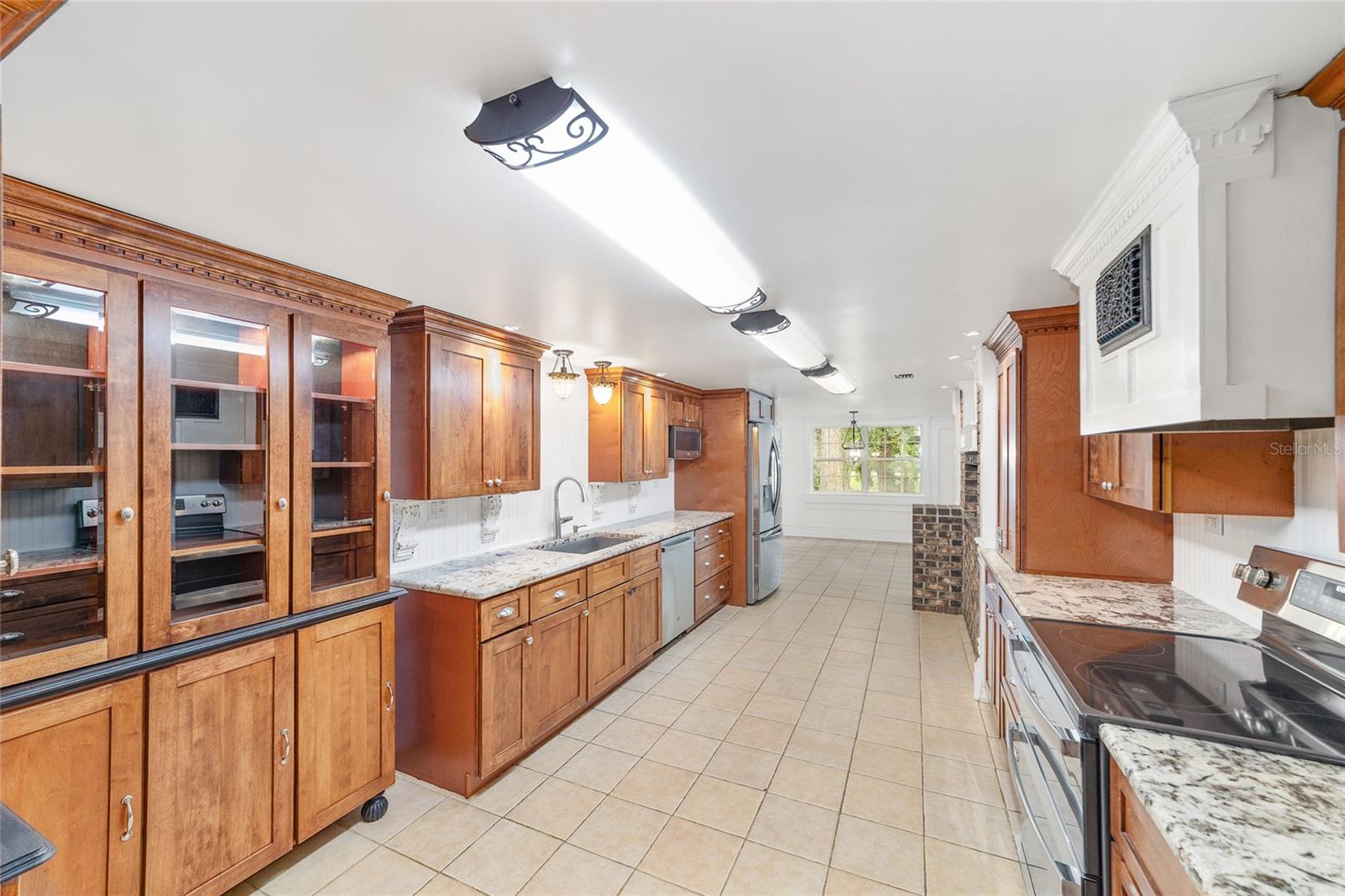 Image 18 of 46 For 928 98th Street