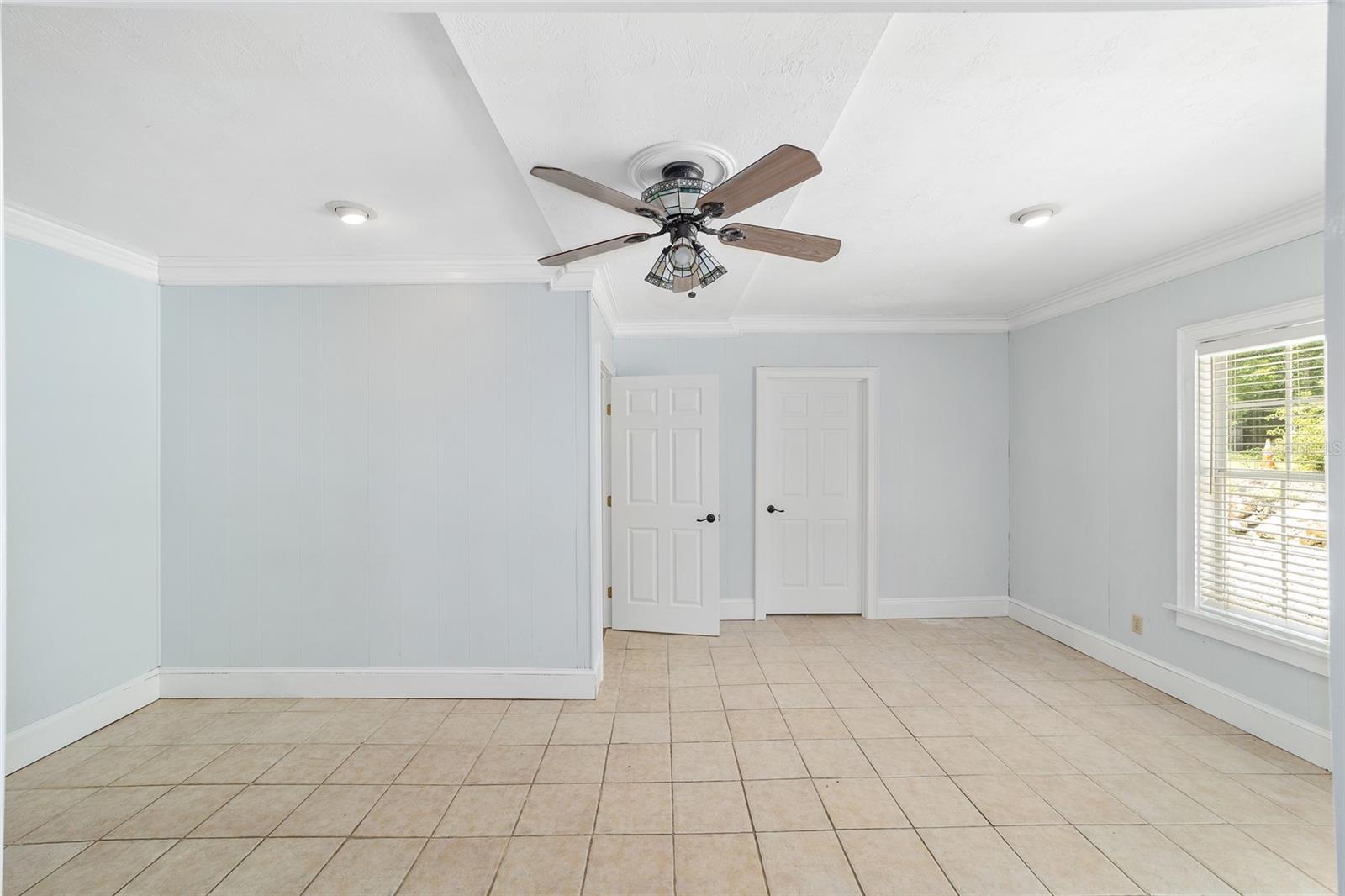 Image 21 of 46 For 928 98th Street