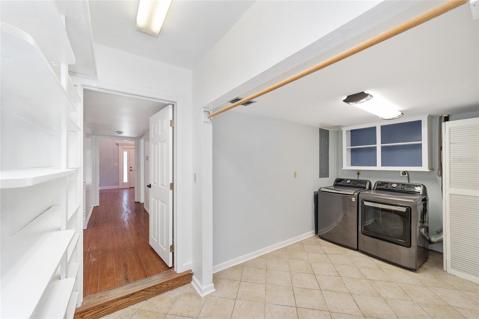Image 24 of 46 For 928 98th Street