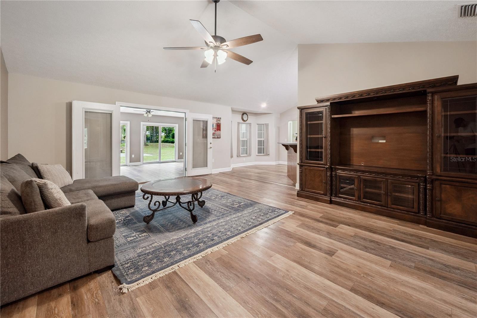 Image 4 of 49 For 9273 149th Lane