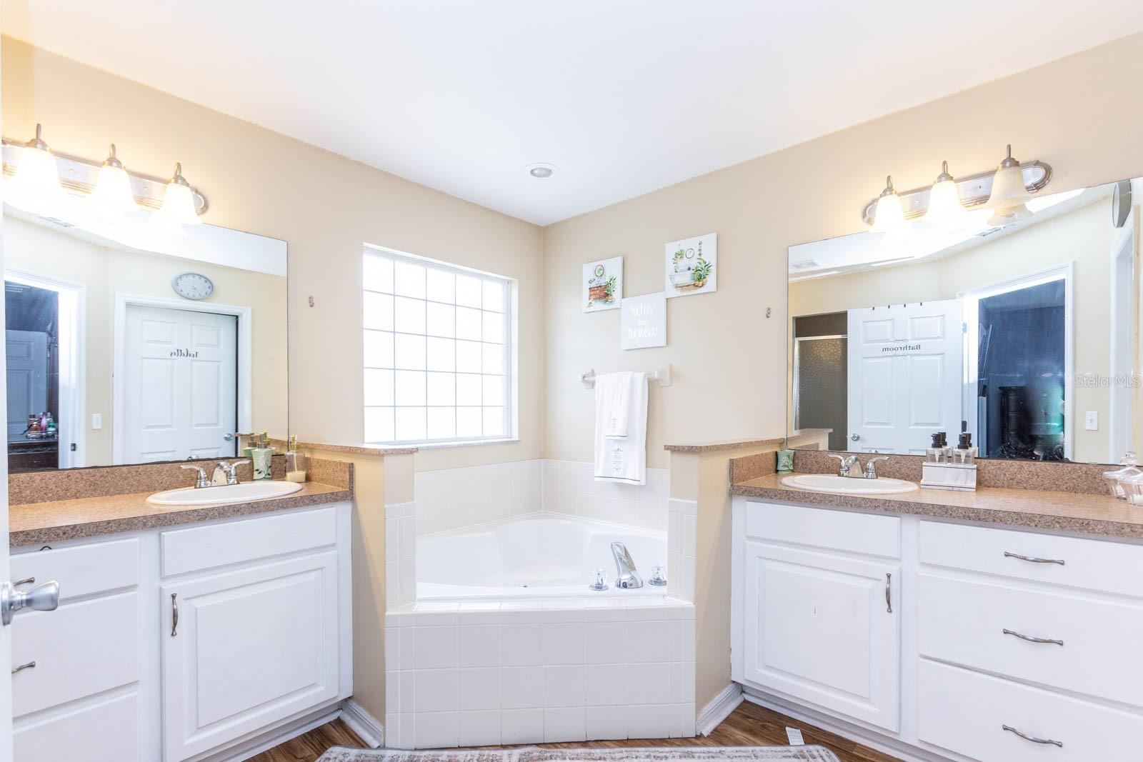 Image 19 of 32 For 927 254th Drive