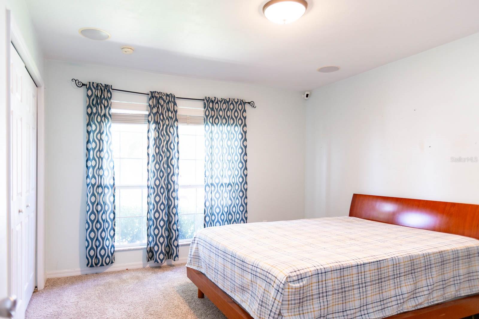 Image 21 of 32 For 927 254th Drive