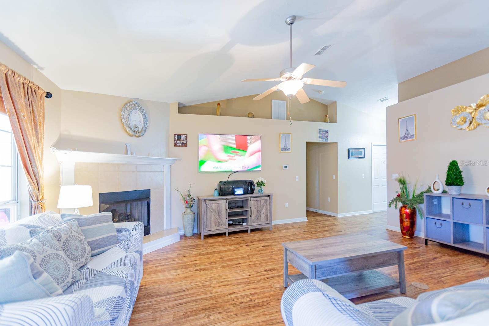 Image 8 of 32 For 927 254th Drive