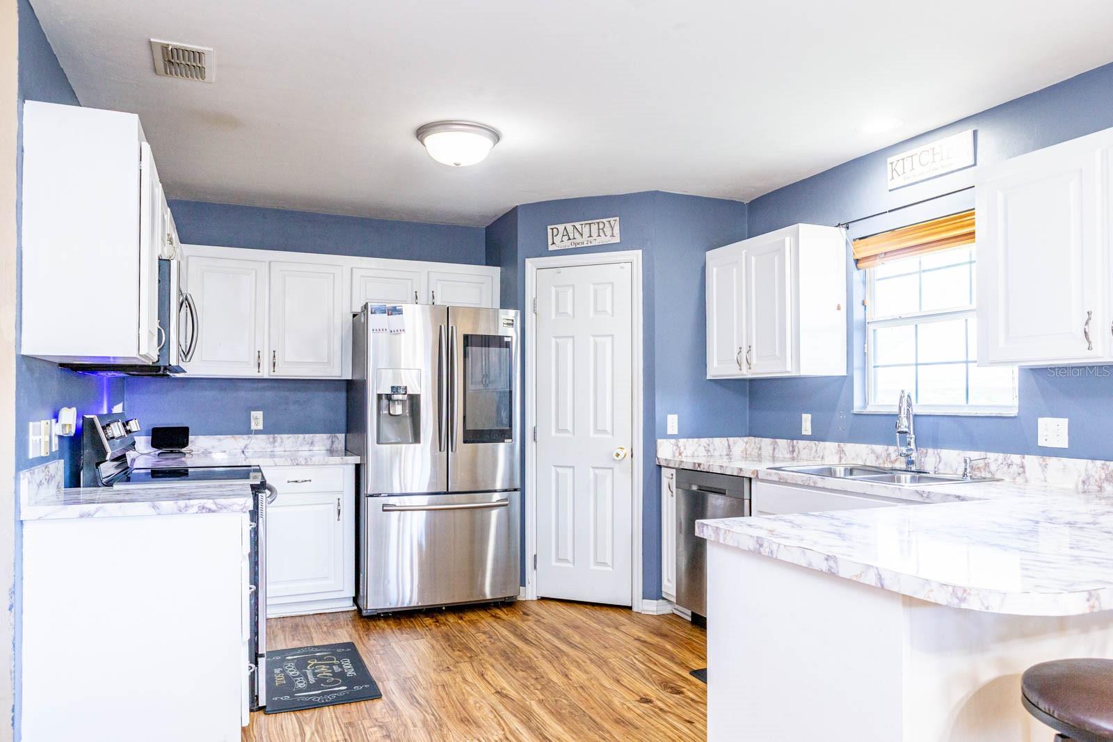 Image 9 of 32 For 927 254th Drive