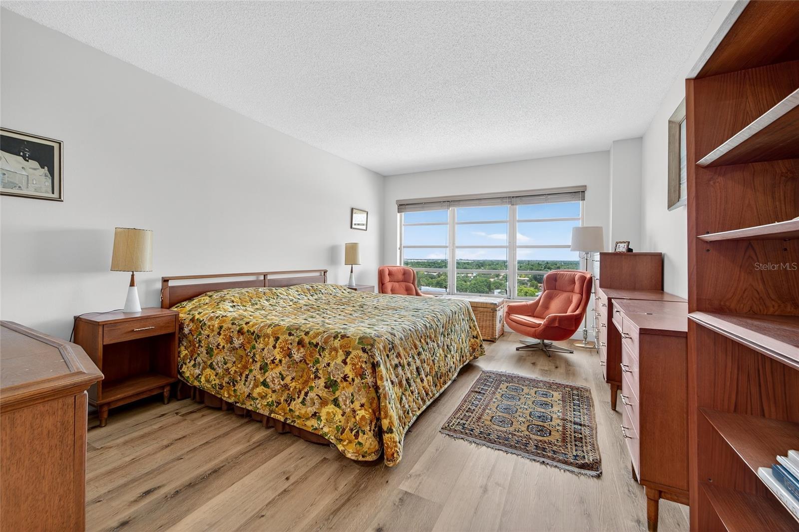 Image 15 of 36 For 10777 Sample Road 1212
