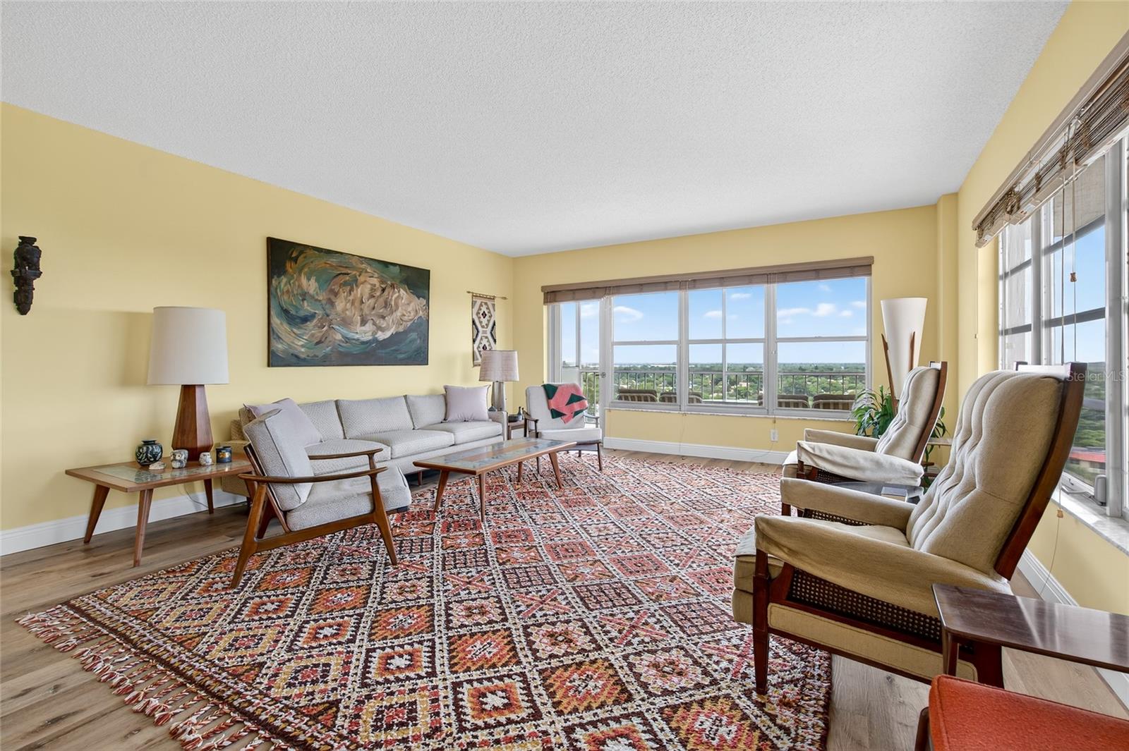 Image 6 of 36 For 10777 Sample Road 1212