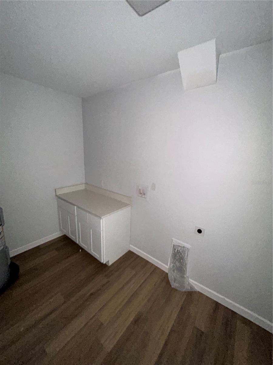 Image 17 of 18 For 307 20th Street