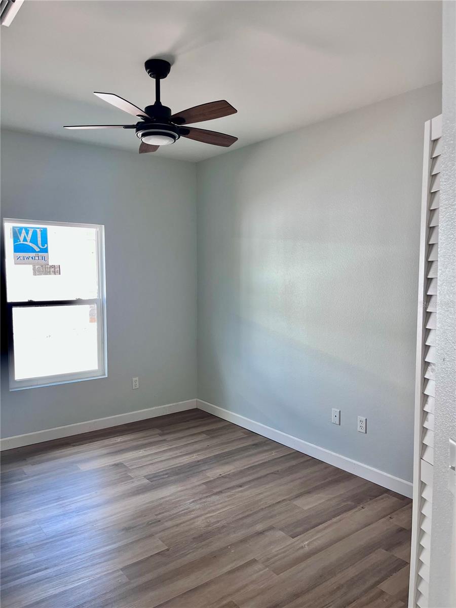Image 9 of 18 For 307 20th Street