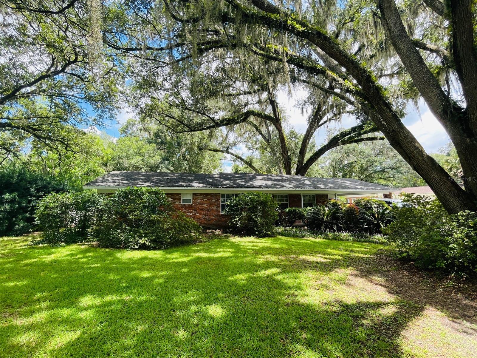 Image 3 of 27 For 1820 49th Place