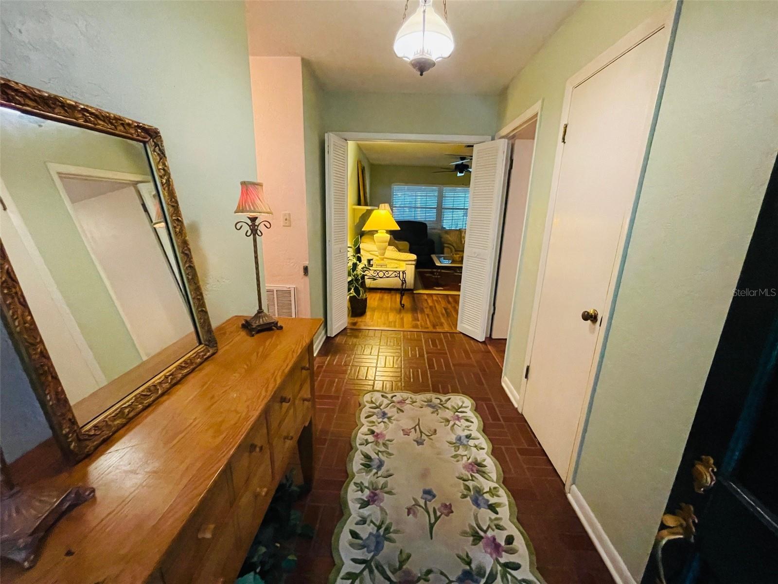 Image 5 of 27 For 1820 49th Place