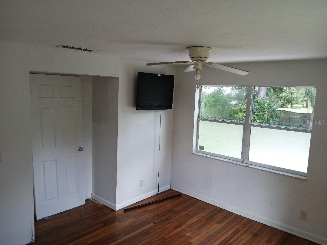 Image 10 of 26 For 430 74th Street