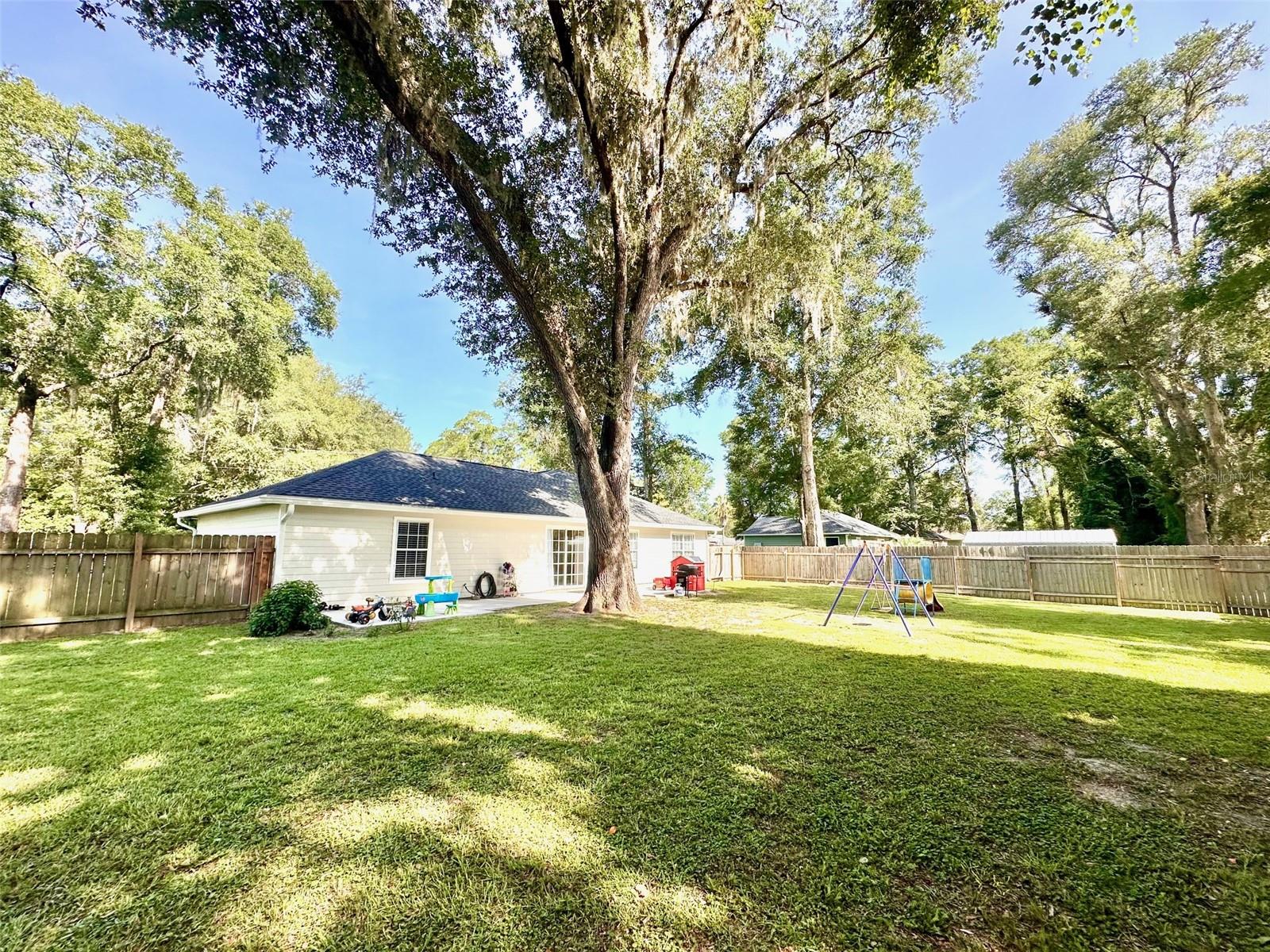 Image 20 of 23 For 299 Forest Terrace