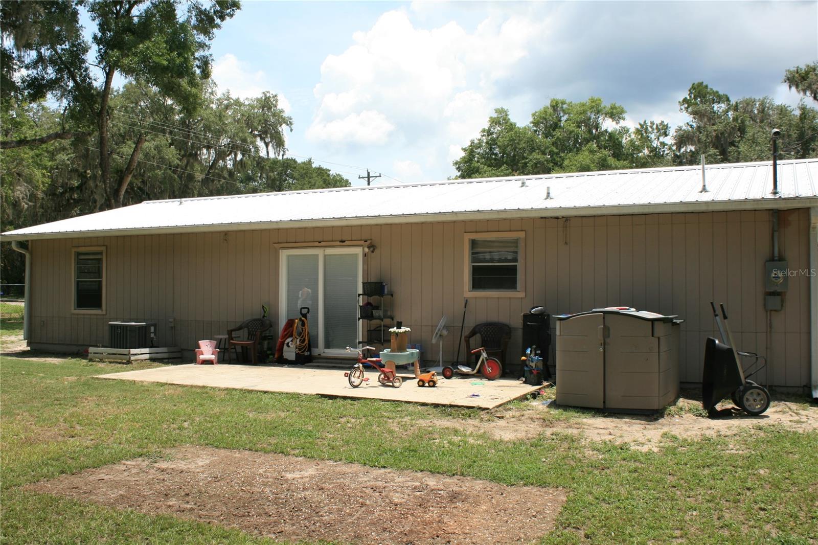 Image 6 of 9 For 22644 Hawthorne Road