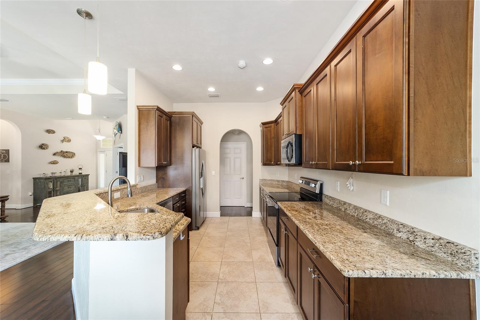 Image 11 of 54 For 16333 204th Street